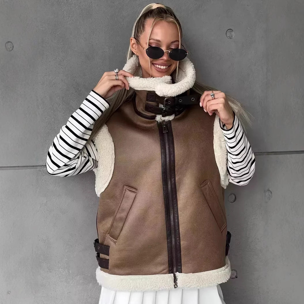 MAE - ÄRMELLOSJACKE